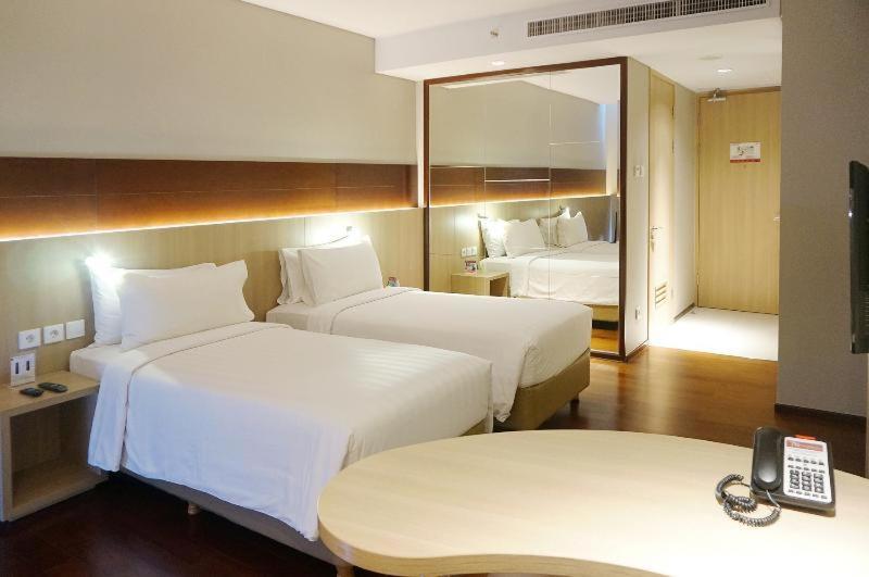 Ra Premiere Simatupang Apartment Jakarta Phòng bức ảnh